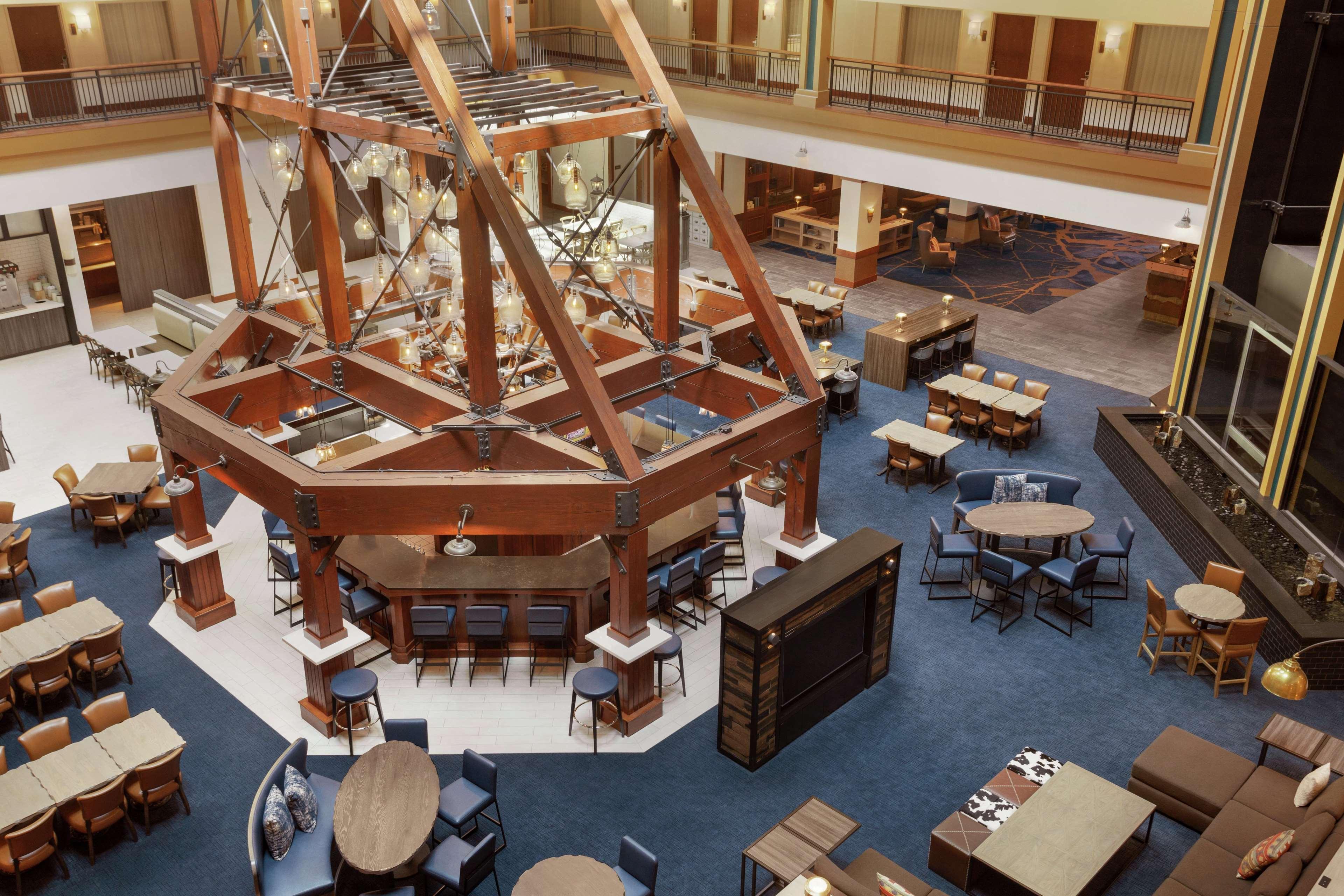 Embassy Suites By Hilton Denver International Airport Exterior foto