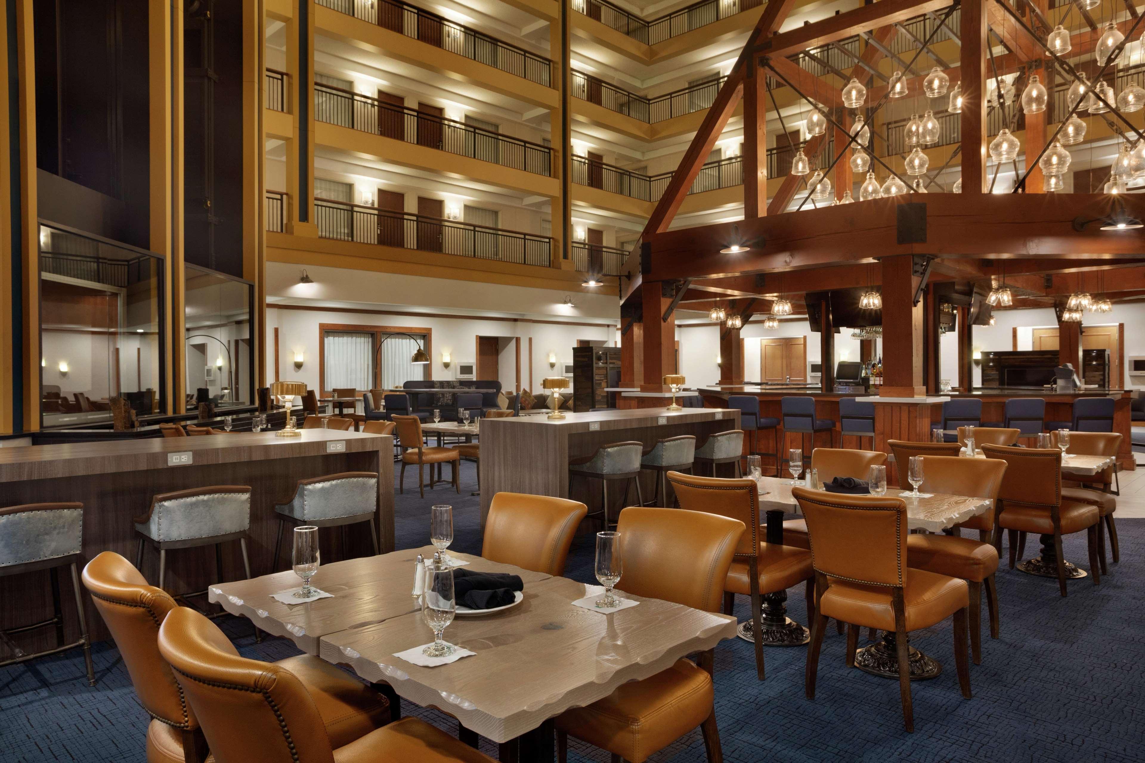 Embassy Suites By Hilton Denver International Airport Exterior foto