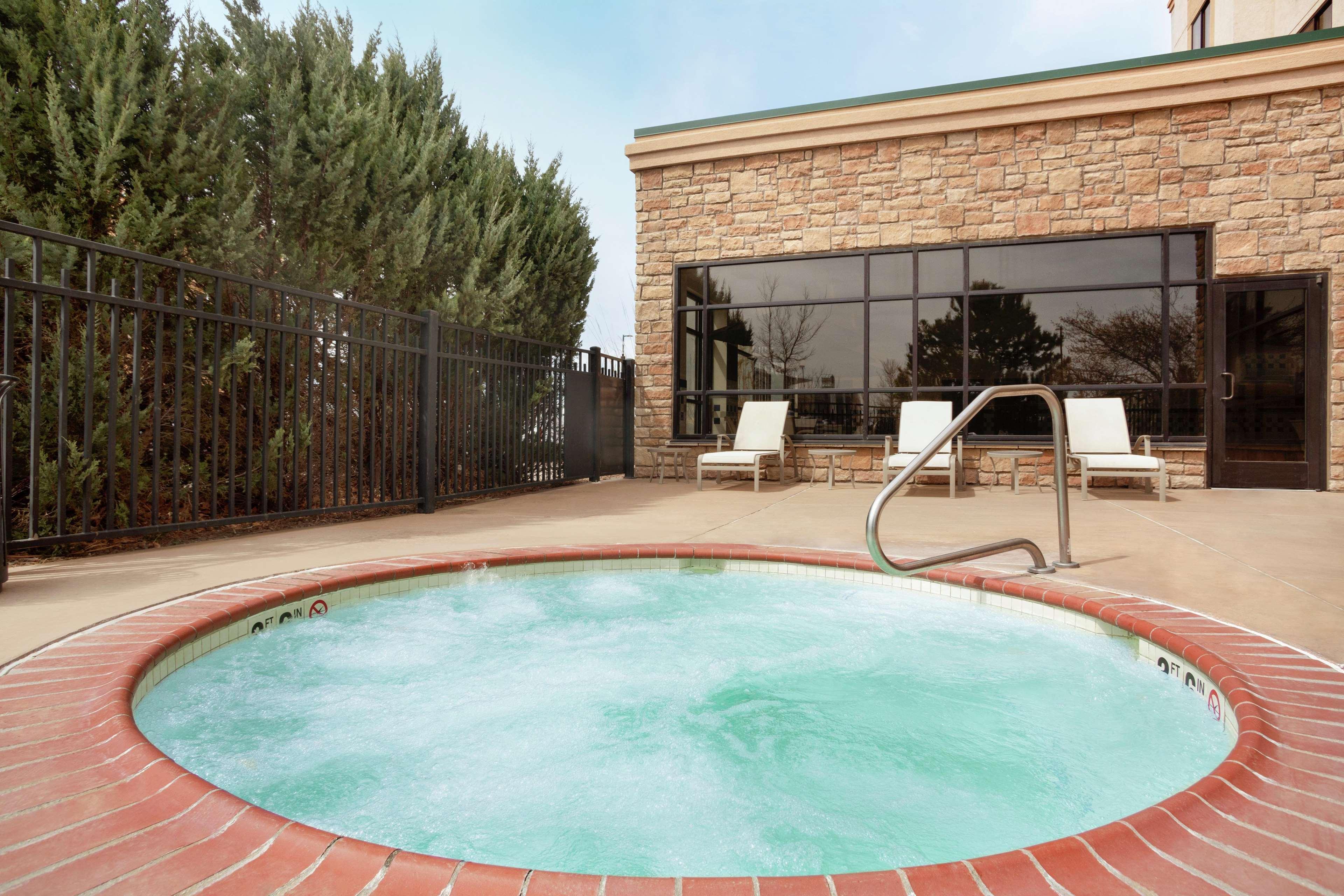 Embassy Suites By Hilton Denver International Airport Exterior foto