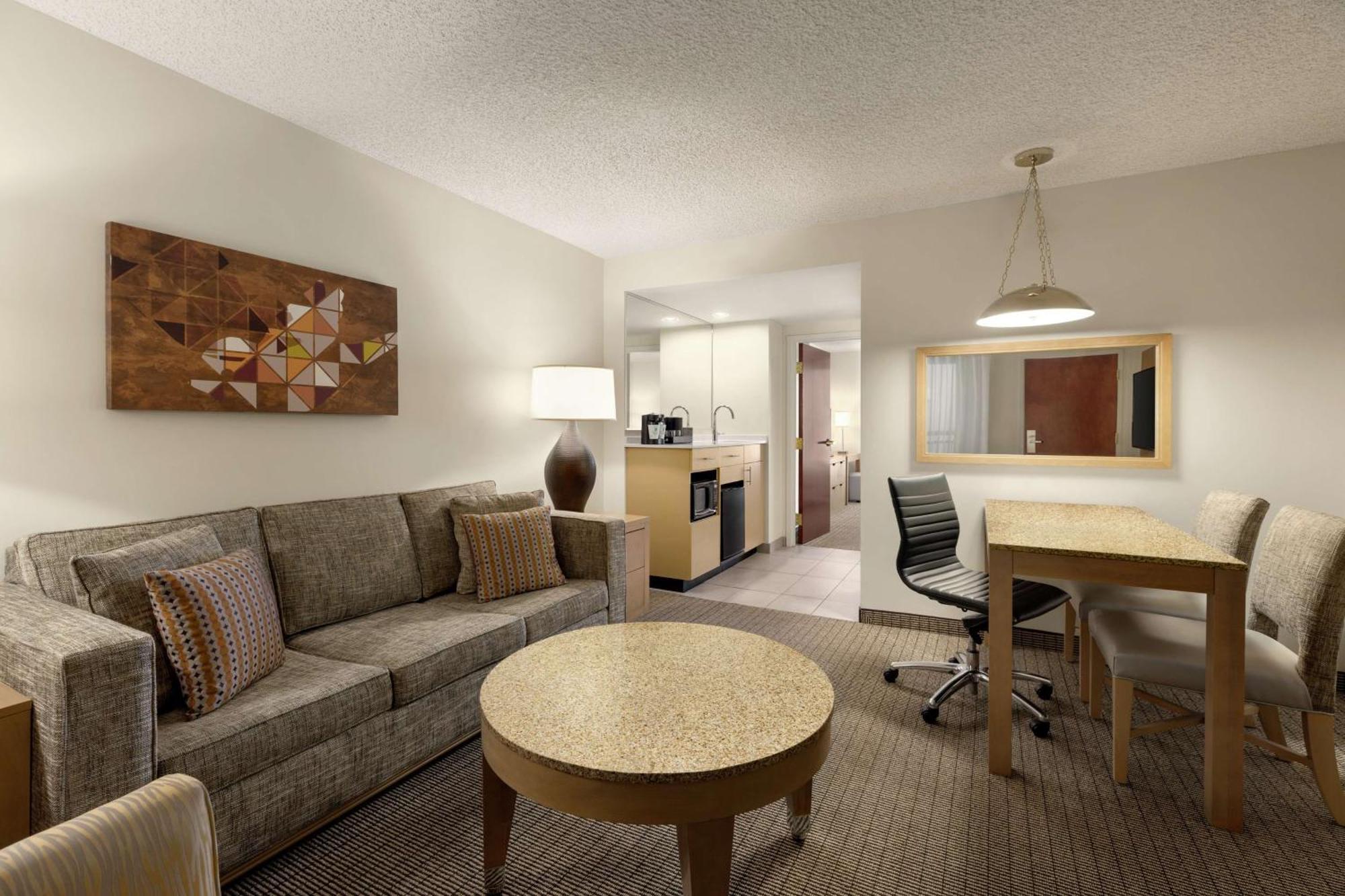 Embassy Suites By Hilton Denver International Airport Exterior foto